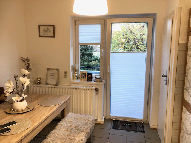 Referenzimmobilie: Top Wohnung mit Balkon in Essen Haarzopf!. Dieses erfolgreiche Objekt bietet folgende Besonderheiten: Top Etagenwohnung mit ca. 74 m² Wohnfläche vermietet.. Ein typisches Immobilienbeispiel aus unserer erfolgreichen Maklertätigkeit.