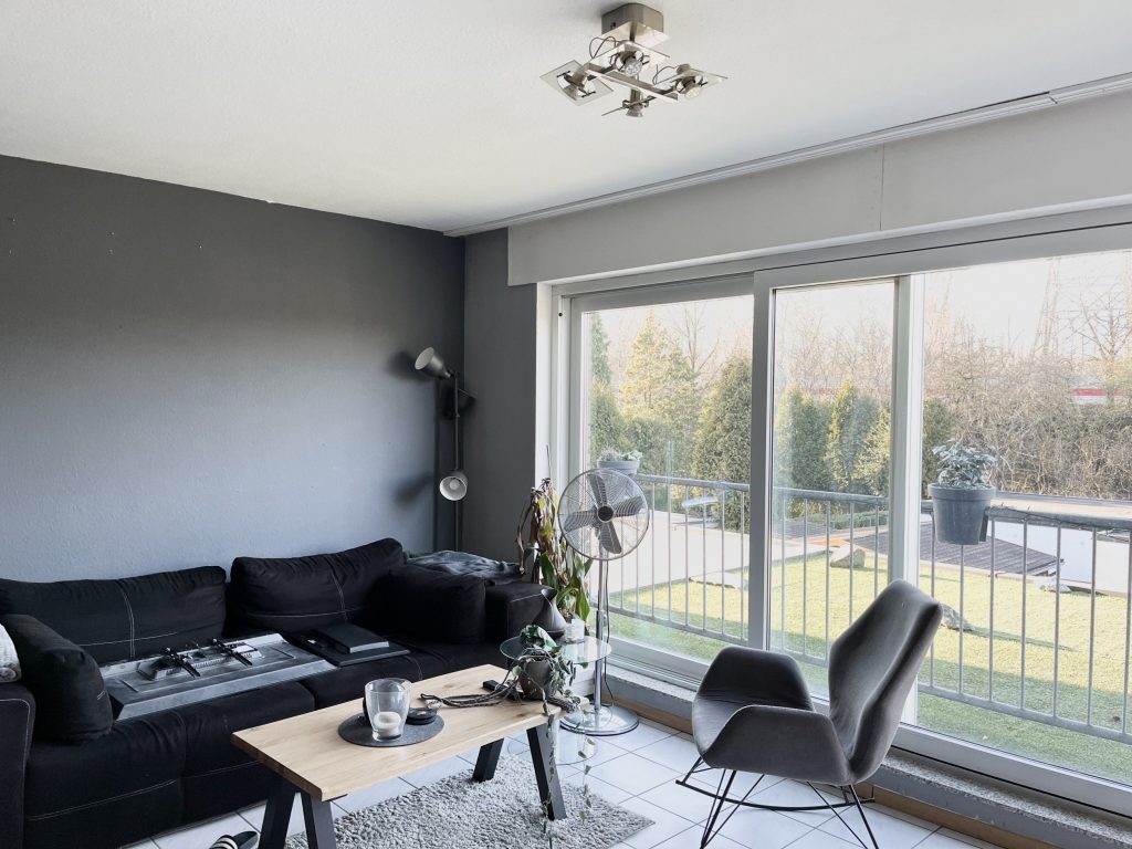 Referenzimmobilie: Zentral und modern in Bottrop. Dieses erfolgreiche Objekt bietet folgende Besonderheiten: Moderne 70 m² Wohnung in gepflegtem MFH.. Ein typisches Immobilienbeispiel aus unserer erfolgreichen Maklertätigkeit.